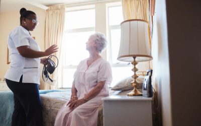 Cuidador x Técnico de Enfermagem x Home Care: o que muda?